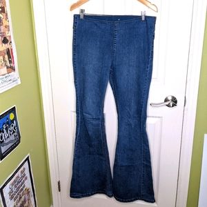 Bell Bottom Free People Light Wash Jeans